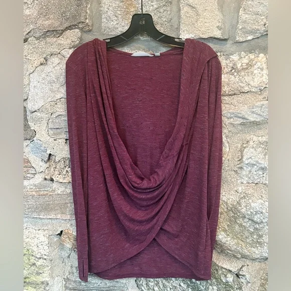 Athleta Twist Front Plunge Pullover Top with Hood - Picture 8 of 10